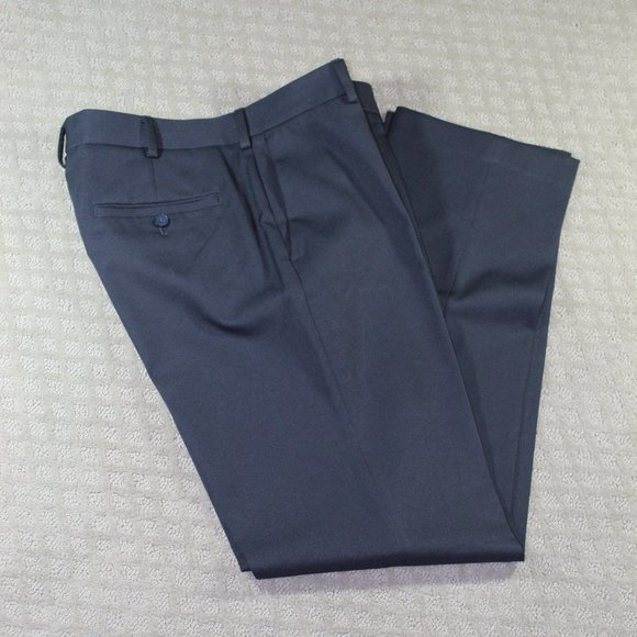 Van Heusen Travelers Grey Dress Pants Sz: 30x32 - Picture 1 of 6